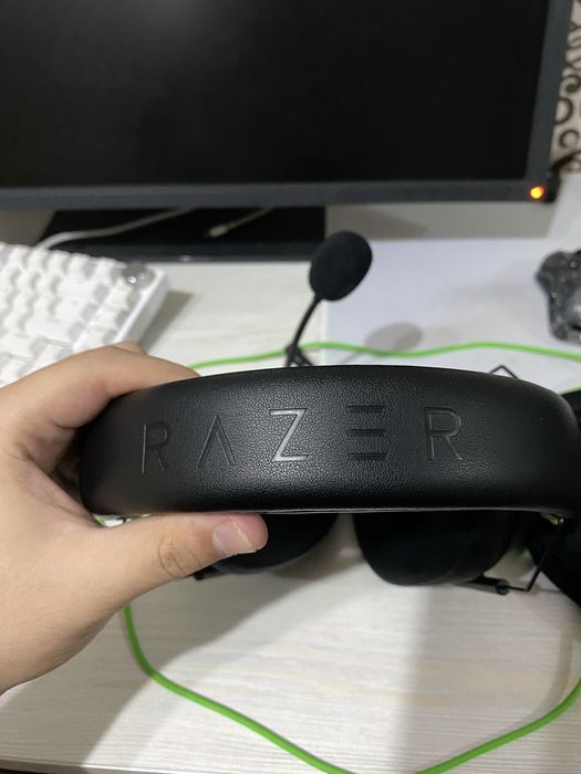 продаю наушники Razer BLACKSHARK V2 X