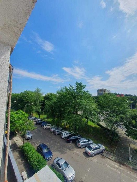 Apartament 4 camere în blocul Gioconda
