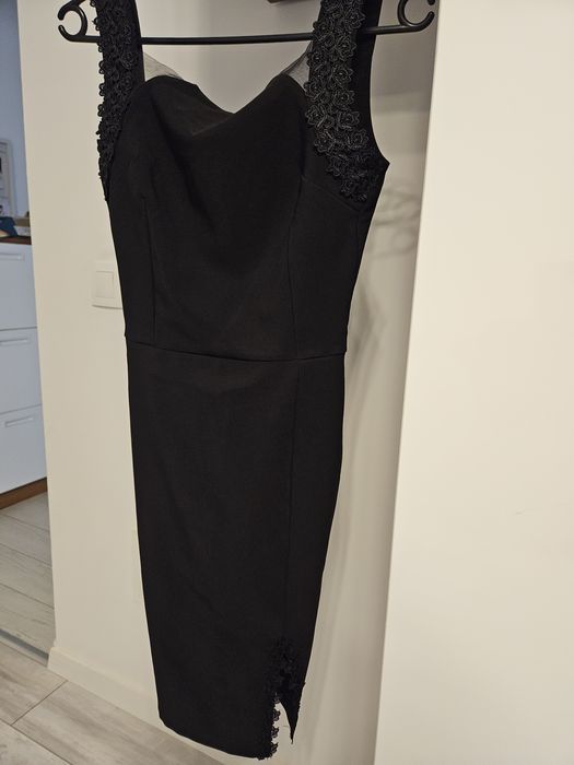 Rochie neagra eleganta