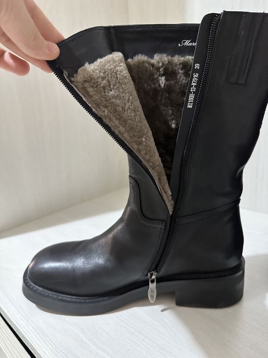 Испаниялық брендтен етік.