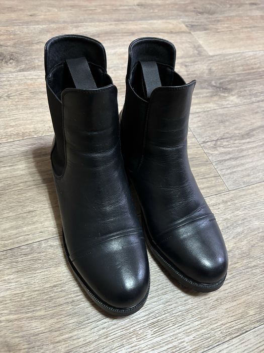 Продам ботинки челси