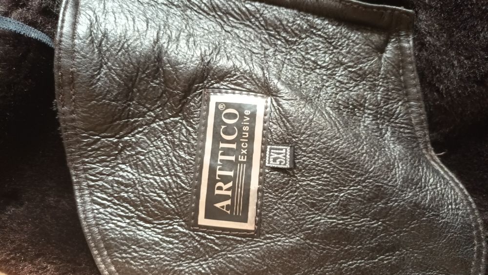 Vând haină de blana lungă cu guler sal