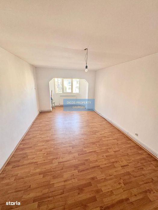 Apartament 3 camere de vânzare – Decebal