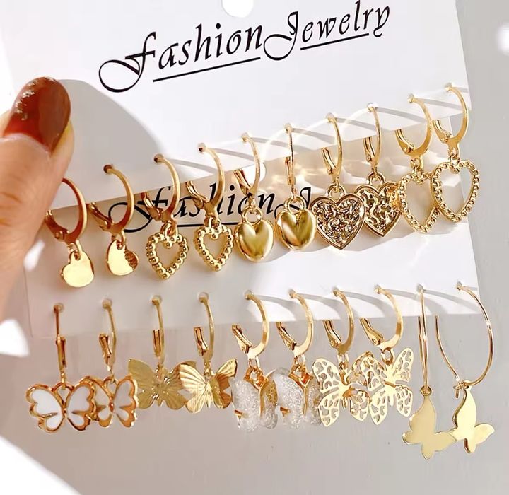 Нови златисти обеци с формата на пеперуда и сърце