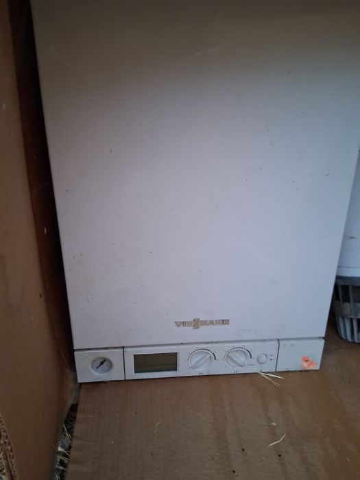 Vând piese centrale pe gaz