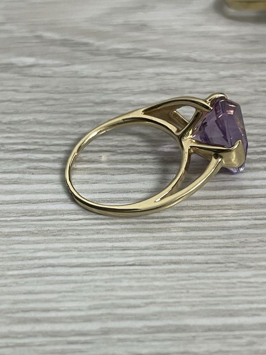 Inel din aur 14 kt cu ametist natural!
