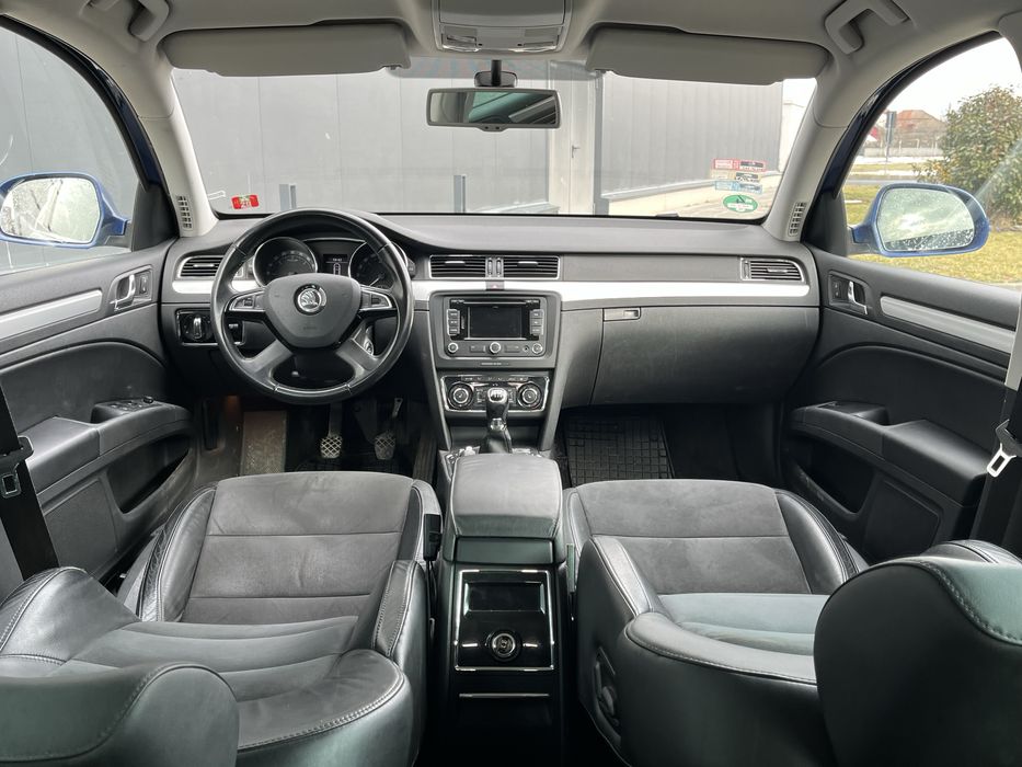 Skoda Superb 2015/Led /Bi-xenon/Navi /Top!