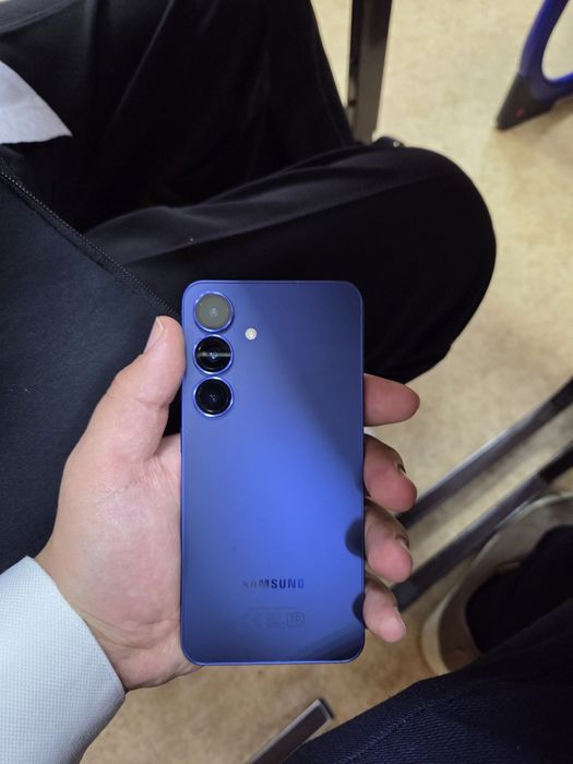 Samsung s25 dark blue