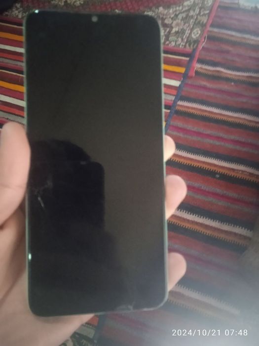 Infinix smart 7  holati yaxshi