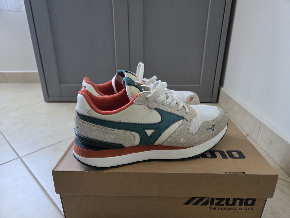Маратонки Mizuno