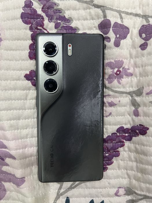 Срочно продам Tecno Camon 40 pro