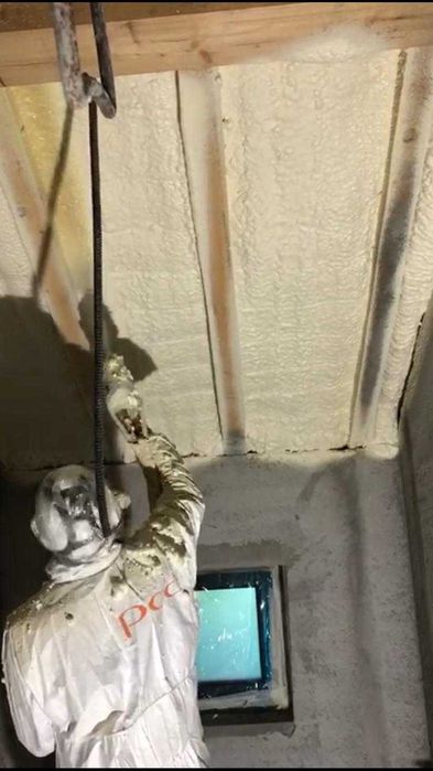 Izolatie / Termoizolatii cu spuma poliuretanica CARAS SEVERIN