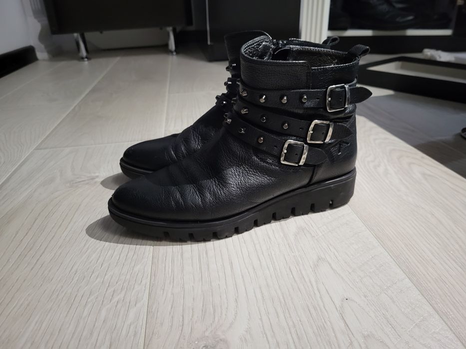 Ботинки на девочку