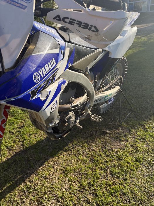 Yamaha yz250f 2015 година