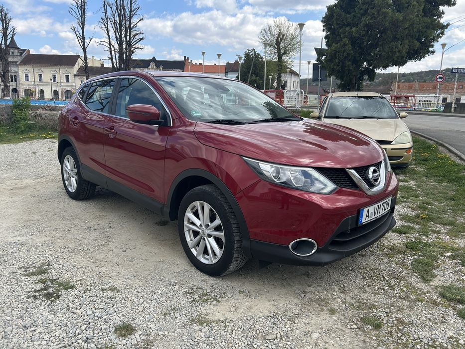 Nissan Qashqai 1.2benzina Euro6