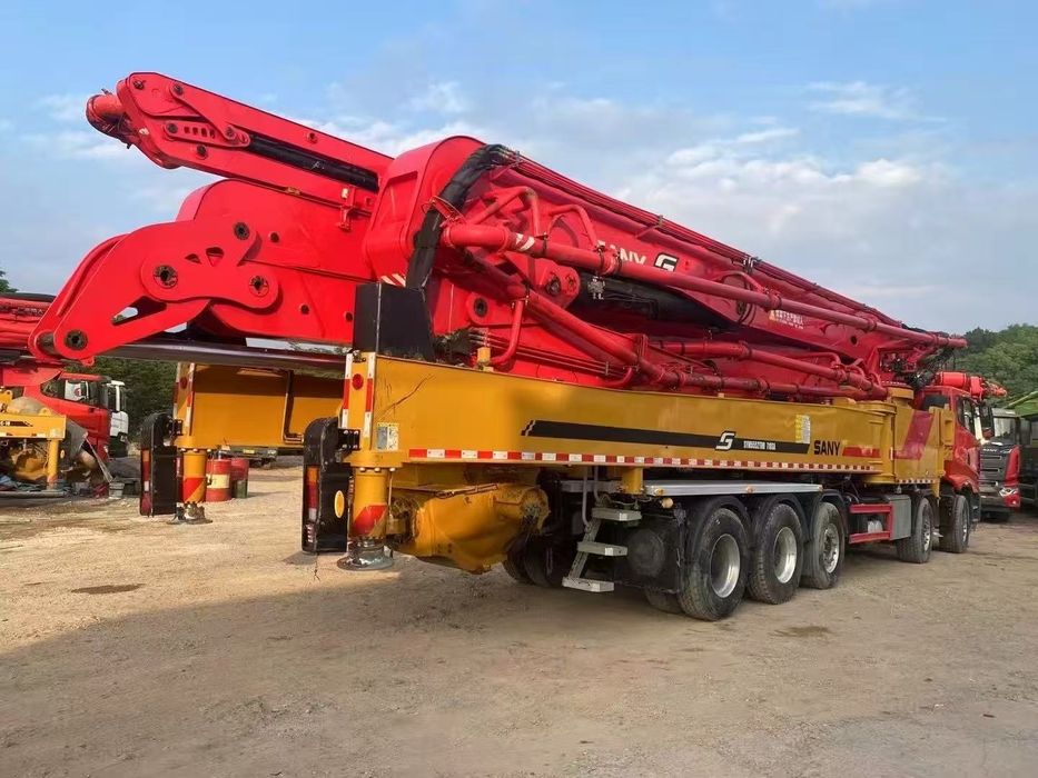 Avtobetonnasos sany 71 meter alo xolatda