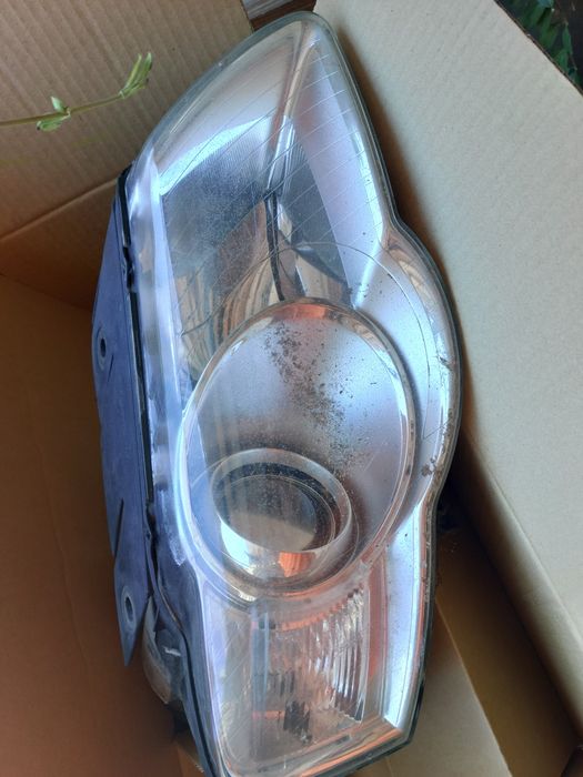 VW PASSAT B6 фарове пасат Б6