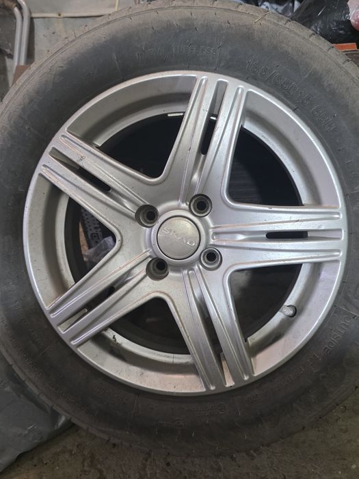 Продам диски с резиной