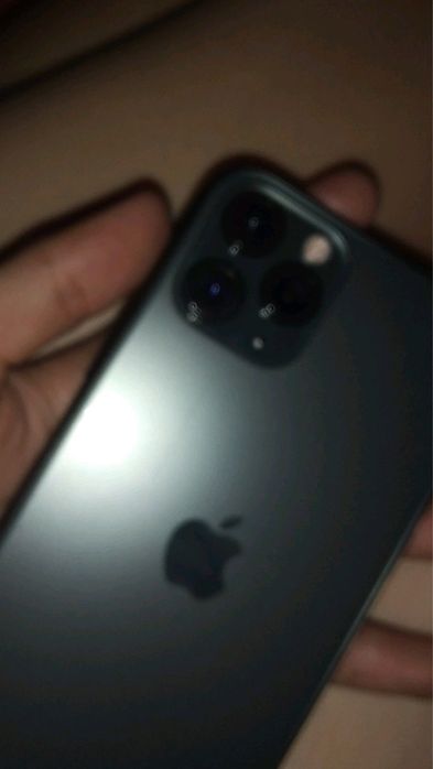 Продам iPhone 11 pro