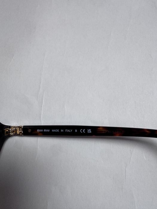Ochelari de soare Miu Miu Oval SMU04Z 50-18 140, Noi