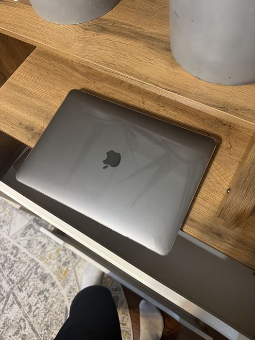 Macbook air на m1