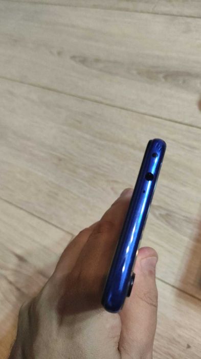 Xiaomi redmi note 7 4\128  В синем