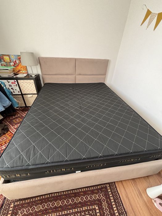 Кровать двухспальная