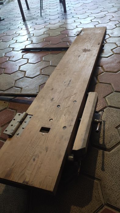 Верстак складной настенный