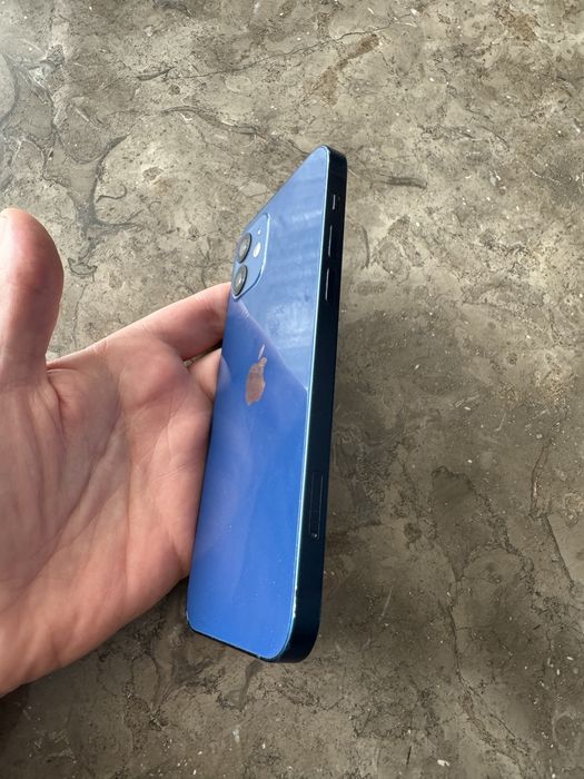iPhone 12 64GB Blue