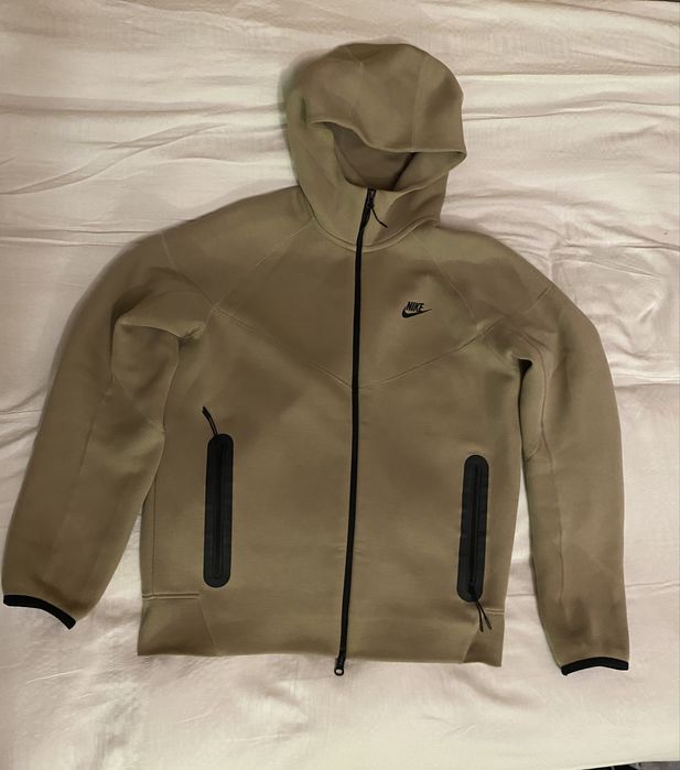 Hanorac Nike Tech