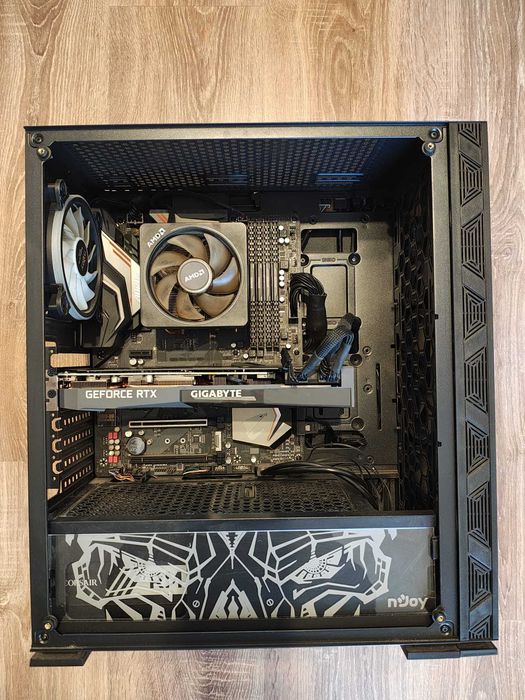 Vand Desktop PC pentru day to day work sau gaming