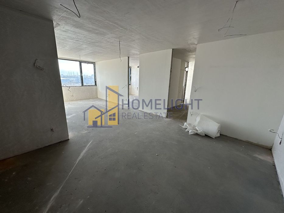 Продава се Тристаен апартамент в София, Дружба 1 - 112 кв.м за 1421 €/кв.м - Снимка #1