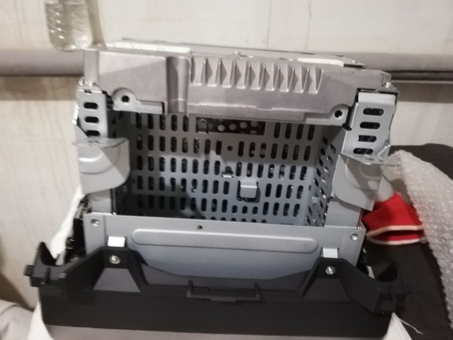 CD changer mazda 6 gh