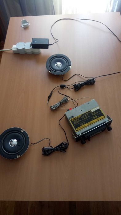 Радиокасетофон за кола Sharp RG-6200H (ретро/винтидж/vintage)