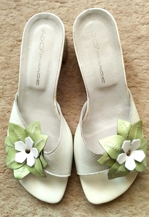 Отворени , летни дамски сандали - чехли