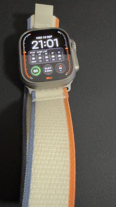 Apple Watch Ultra 3 GPS + Cellular 49mm Titanium M/L Garantie