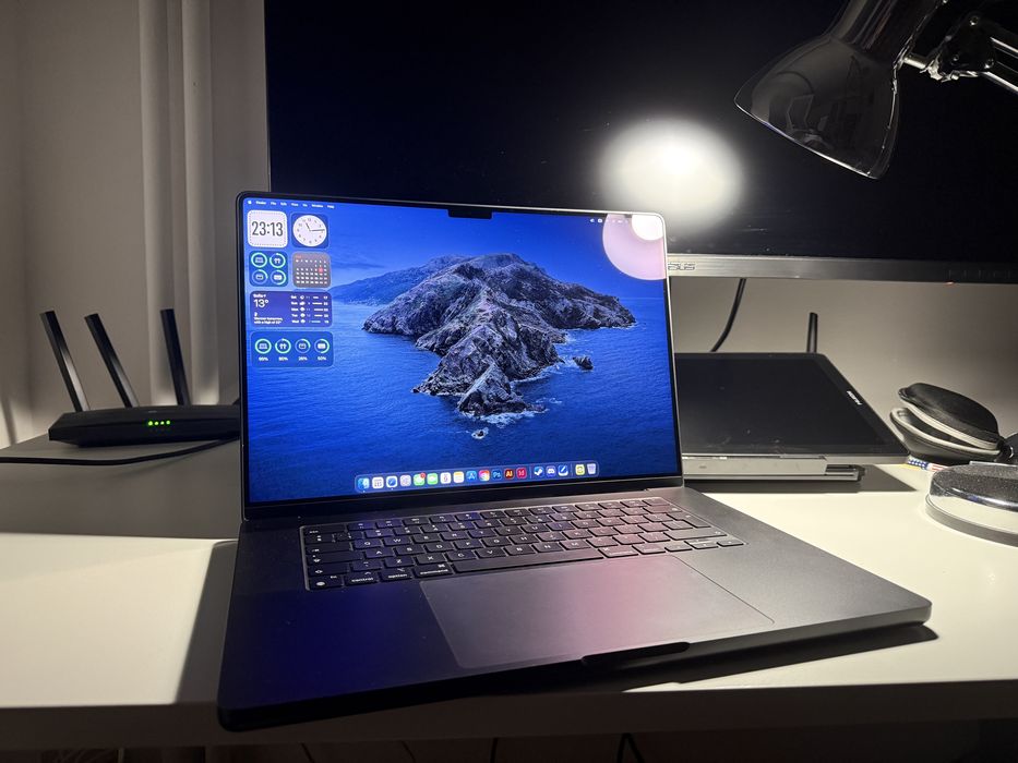 Macbook Pro 16 inch M4 Max