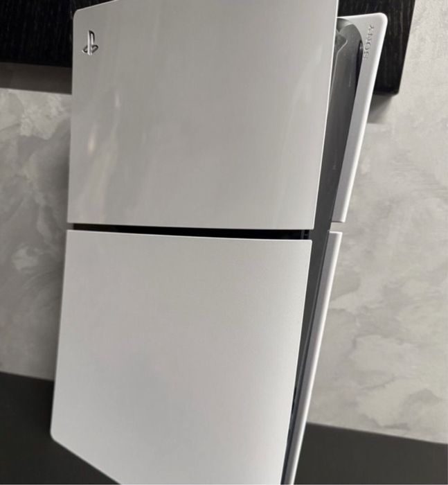 Продам плейстейшин 5 класик