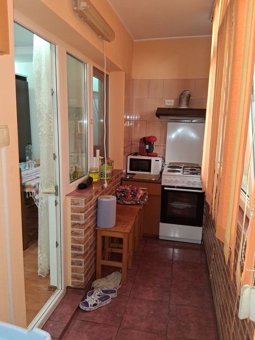 Apartament cu trei camere