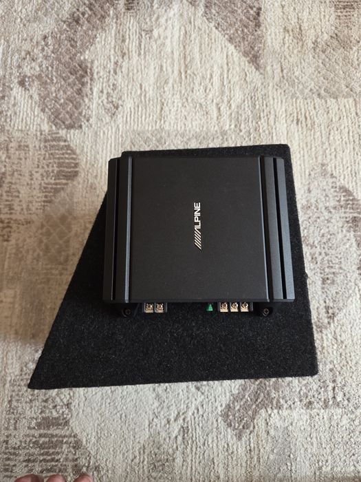 Subwoofer Auto   Alpine + Statie Alpine