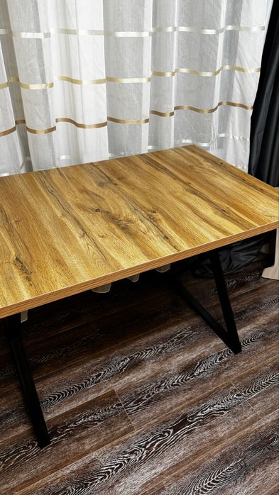 Стол для офиса или дома