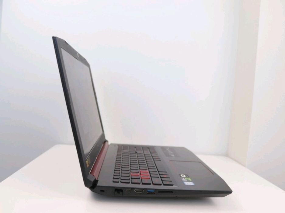 Laptop Acer Nitro 5 I5 8300H, 8Gb Ram, Gtx 1050Ti, 256Ssd+ 1Tb Hdd