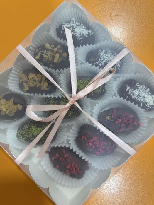 Финики в шоколаде