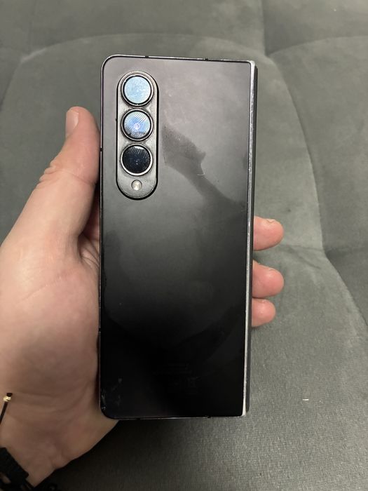 Samsung Galaxy Z Fold 4 - за части
