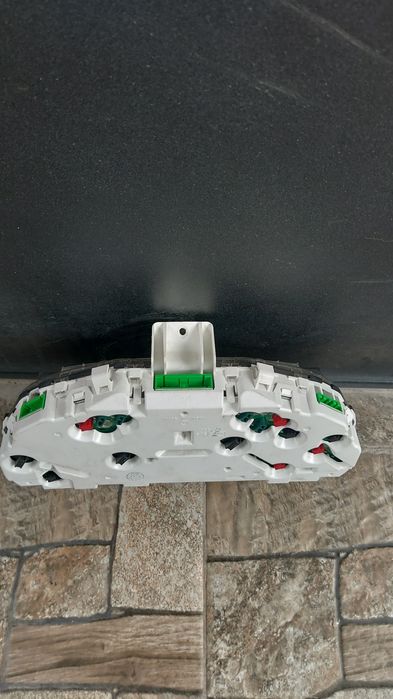 Щеток приборов на Subaru  Sg.