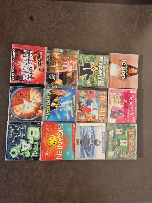 Vând Lot 16CD cu muzica usoara mixta straina

- Tot lotul de 19 CD cu muzică usoara mixta straina 100 lei (aproximativ 5lei /1CD)
19Cd = 150lei

pache