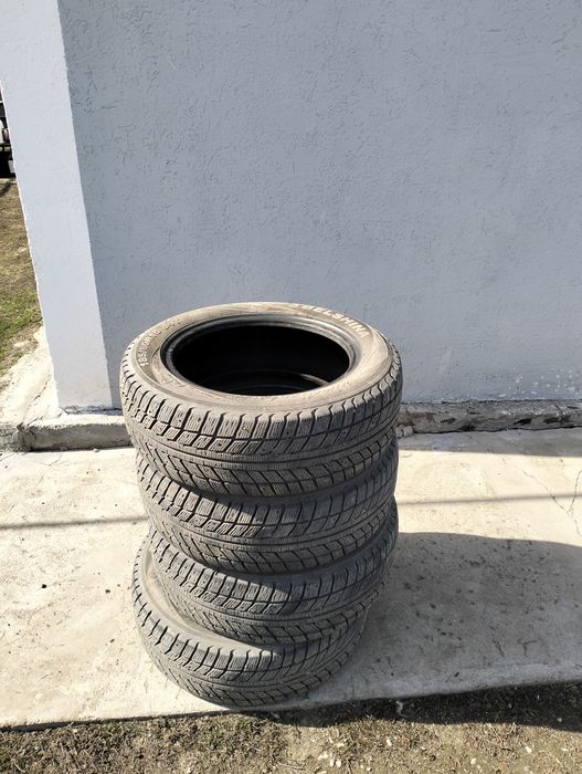 Продам зимние шины, р 14