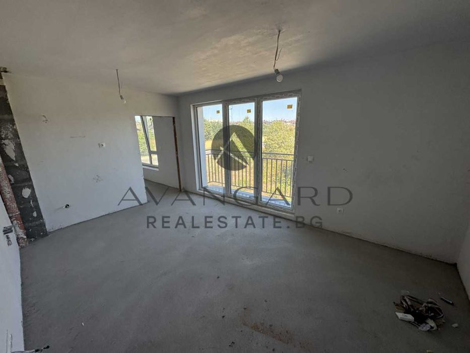 Продава се Двустаен апартамент в Пловдив, Остромила - 53 кв.м за 1480 €/кв.м - Снимка #1