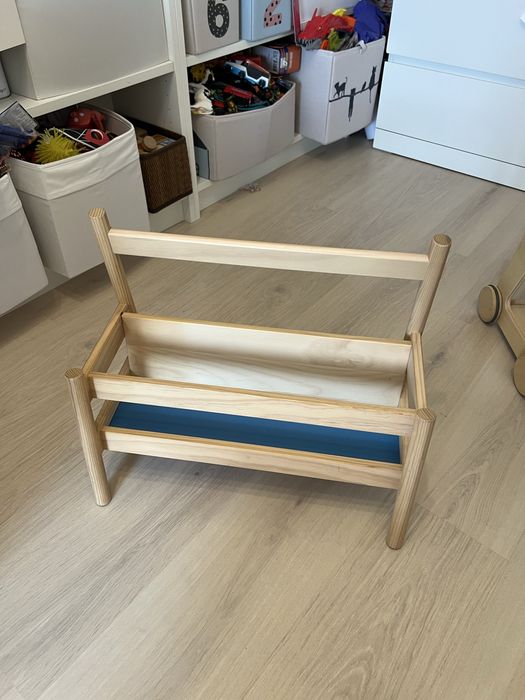 Raft de podea pentru carti Ikea