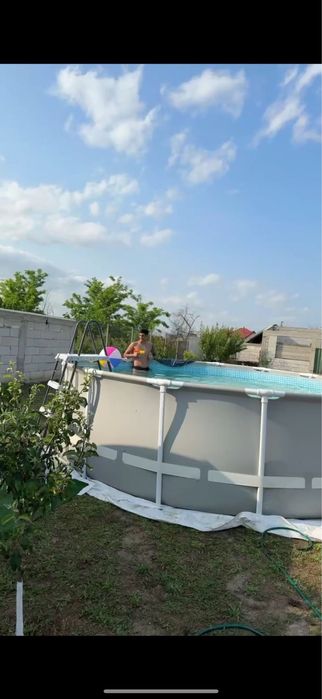 Piscina supraterana rotunda 5,49mx1.32m INTEX + pompa